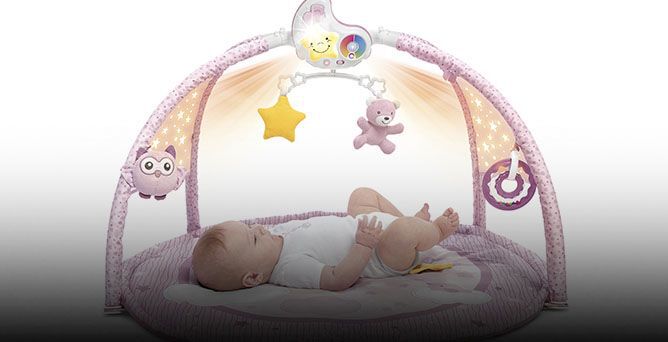 https://www.chicco.ru/dw/image/v2/BJJJ_PRD/on/demandware.static/-/Sites-Chicco-Russia-Library/ru_RU/dwedd14fca/site/advice-pages/Il_neonato_di_3_mesi/GIOCO_CHICCO.jpg